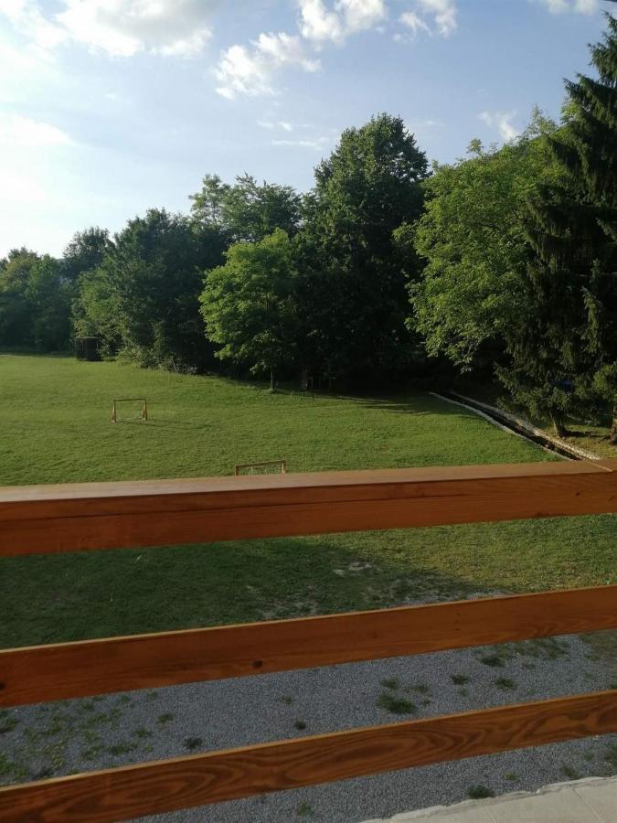 Vacation House Studenac Bihać Dış mekan fotoğraf