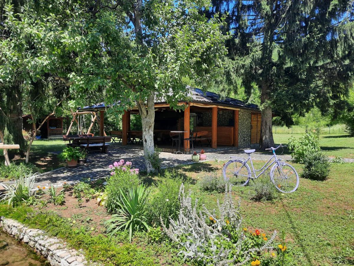 Vacation House Studenac Bihać Dış mekan fotoğraf