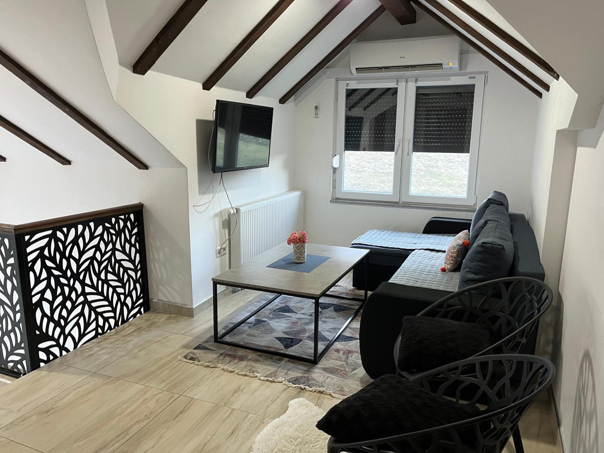 Vacation House Studenac Bihać Dış mekan fotoğraf